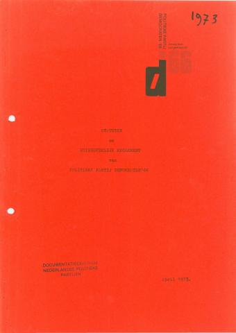 Voorkant van de statuten en HR van D66 uit 1968